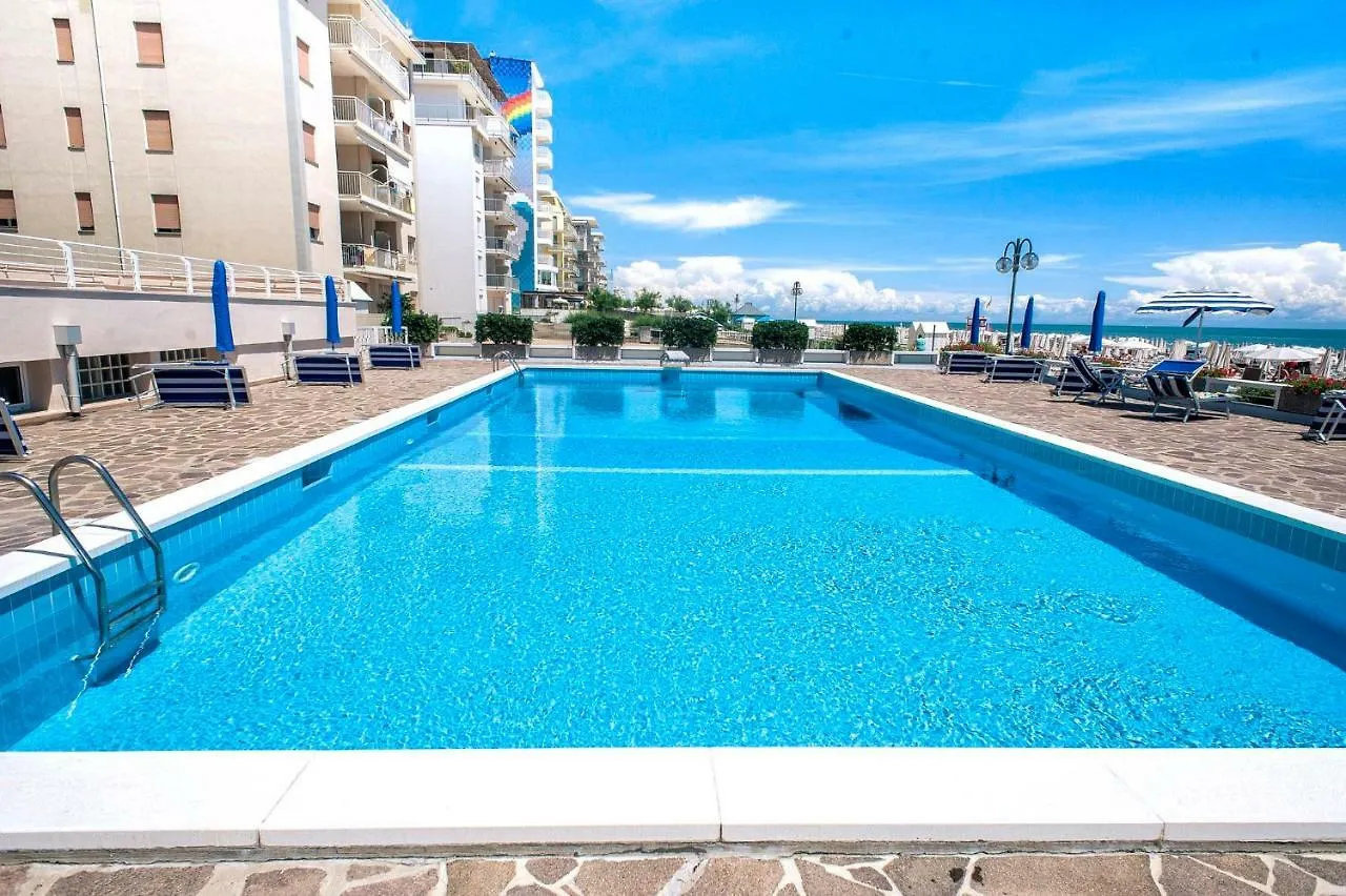 Sea View Apartment With Swimming Pool Lido di Jesolo