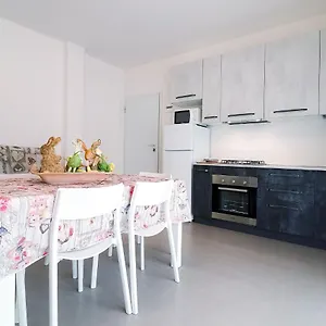  Appartamento Gherbin Italia