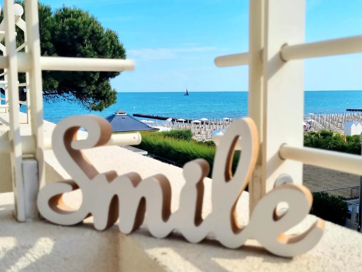 Sea View Apartment With Swimming Pool Lido di Jesolo